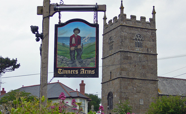 Tinners Arms pub, Cornwall by bike (c)Caitriana Nicholson